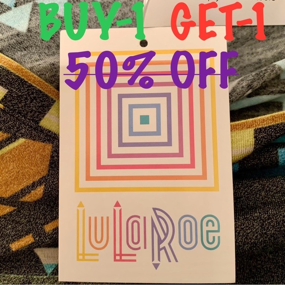 🔲LULAROE Blue Striped Women's Top "CLASSIC TEE" size Large - Picture 7 of 7